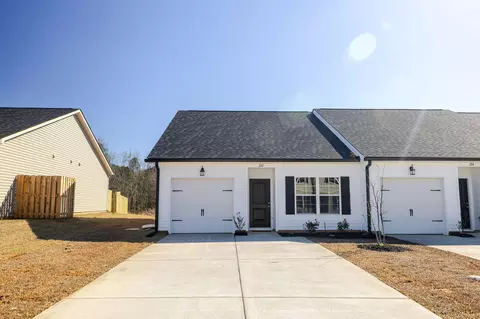 352 Bordeaux Dr, Thomson, GA 30824
