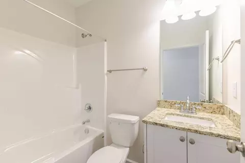 Bath - 354 Bordeaux Dr, Thomson, GA 30824 photo 1 of 2
