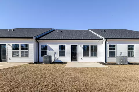 Exterior - 354 Bordeaux Dr, Thomson, GA 30824 photo 2 of 3