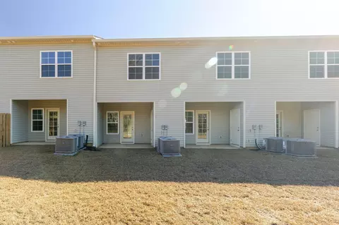 Exterior - 351 Bordeaux Dr, Thomson, GA 30824 photo 1 of 2