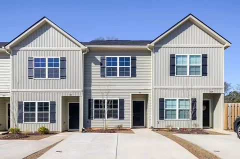 351 Bordeaux Dr, Thomson, GA 30824
