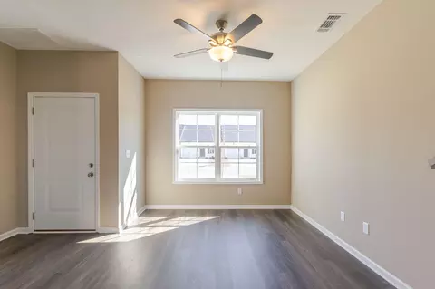 Living - 355 Bordeaux Dr, Thomson, GA 30824 photo 3 of 4