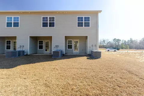 Exterior - 359 Bordeaux Dr, Thomson, GA 30824 photo 1 of 1