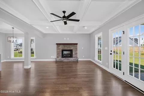 Living - 449 Woodlawn St, Evans, GA 30809 photo 1 of 2