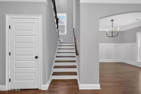 Entry Way - 449 Woodlawn St, Evans, GA 30809 photo 3 of 7