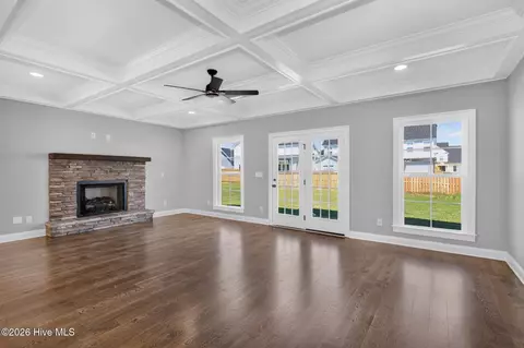 Living - 449 Woodlawn St, Evans, GA 30809 photo 2 of 2