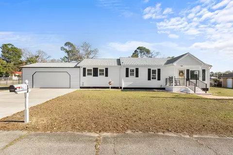 124 Pierce Ave, Swainsboro, GA 30401