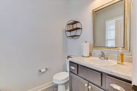 Bath - 526 Jensen Ln, Augusta, GA 30909 photo 1 of 4