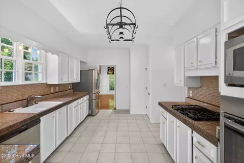 Kitchen - 2014 Autumn Chase, Augusta, GA 30907 photo 1 of 4