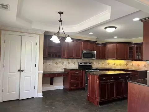 Kitchen - 5228 Windmill Pl, Evans, GA 30809 photo 2 of 6