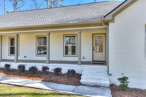 Exterior - 4626 Silver Lake Dr, Evans, GA 30809 photo 4 of 14