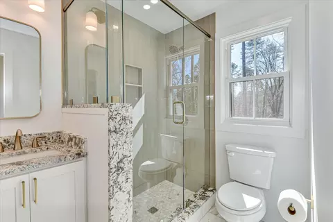 Bath - 4626 Silver Lake Dr, Evans, GA 30809 photo 5 of 7