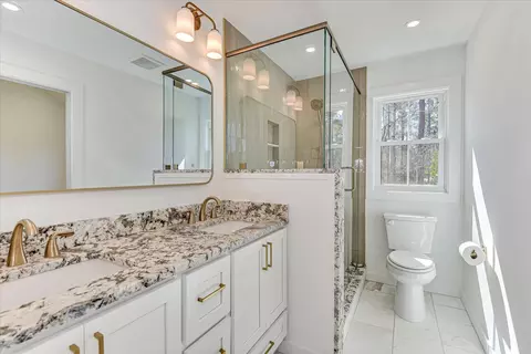 Bath - 4626 Silver Lake Dr, Evans, GA 30809 photo 4 of 7