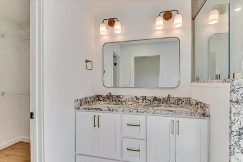 Bath - 4626 Silver Lake Dr, Evans, GA 30809 photo 3 of 7