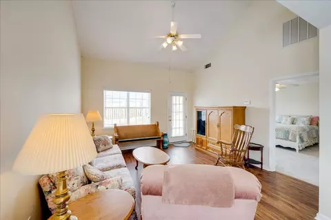 Living - 2110 Oak Ridge Rd, Martinez, GA 30907 photo 2 of 3