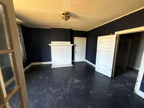 Living - 1707 Fenwick St, Augusta, GA 30904 photo 5 of 13