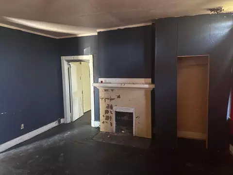 Living - 1707 Fenwick St, Augusta, GA 30904 photo 4 of 13