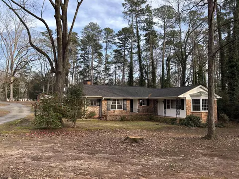 913 Spring St, Washington, GA 30673