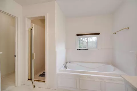 Bath - 780 Springbrook Cir, Evans, GA 30809 photo 4 of 4