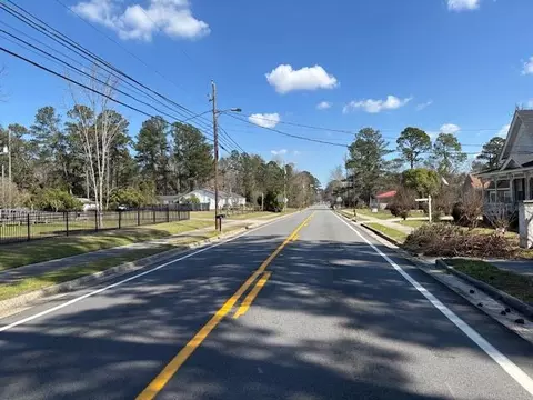 Other - 39 E Calhoun St, Wadley, GA 30477 photo 2 of 9