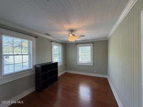 Bedroom - 39 E Calhoun St, Wadley, GA 30477 photo 3 of 3
