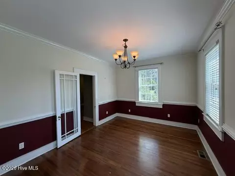 Dining - 39 E Calhoun St, Wadley, GA 30477 photo 1 of 1
