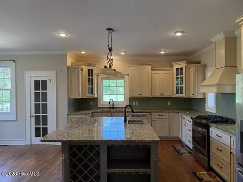 Kitchen - 39 E Calhoun St, Wadley, GA 30477 photo 1 of 3