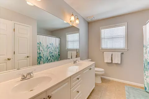 Bath - 929 Mitchell Ln, Evans, GA 30809 photo 5 of 5