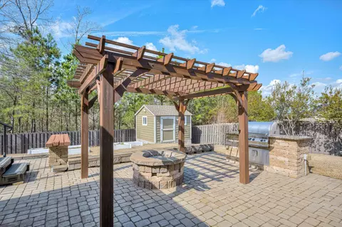 Exterior - 810 Glencoe Way, Evans, GA 30809 photo 5 of 20