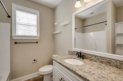 Bath - 810 Glencoe Way, Evans, GA 30809 photo 3 of 5