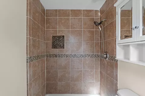 Bath - 3414 Sutton Pl, Augusta, GA 30906 photo 5 of 5