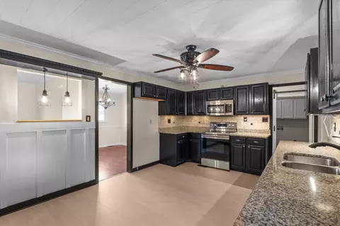 Kitchen - 3414 Sutton Pl, Augusta, GA 30906 photo 2 of 4