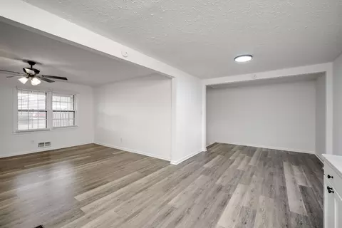 Living - 216 Weldon Rd, Martinez, GA 30907 photo 6 of 7