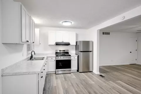 Kitchen - 216 Weldon Rd, Martinez, GA 30907 photo 3 of 4