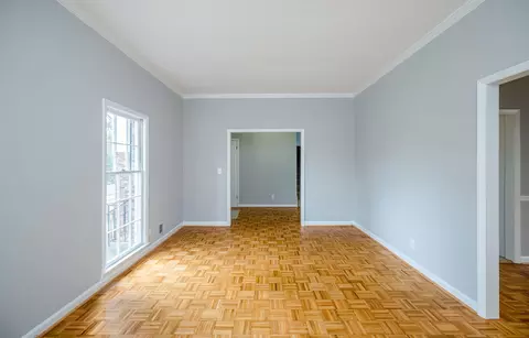 Living - 513 Henderson Dr, Augusta, GA 30909 photo 3 of 6