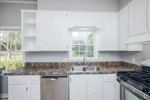 Kitchen - 513 Henderson Dr, Augusta, GA 30909 photo 4 of 5