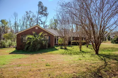 Exterior - 715 Spooner Dr, Evans, GA 30809 photo 2 of 12