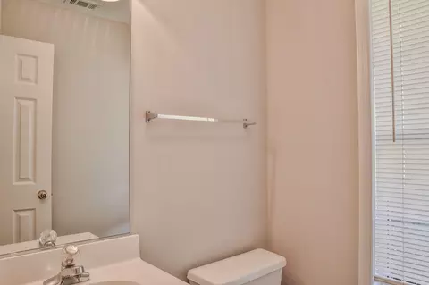 Bath - 715 Spooner Dr, Evans, GA 30809 photo 1 of 7