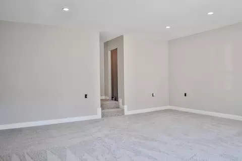 Living - 715 Spooner Dr, Evans, GA 30809 photo 1 of 6