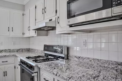 Kitchen - 715 Spooner Dr, Evans, GA 30809 photo 6 of 6