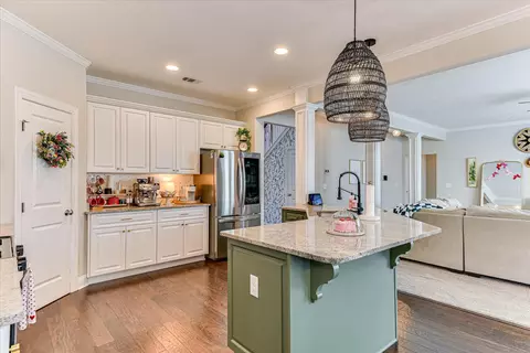 Kitchen - 1037 Ardrey Cir, Evans, GA 30809 photo 3 of 6