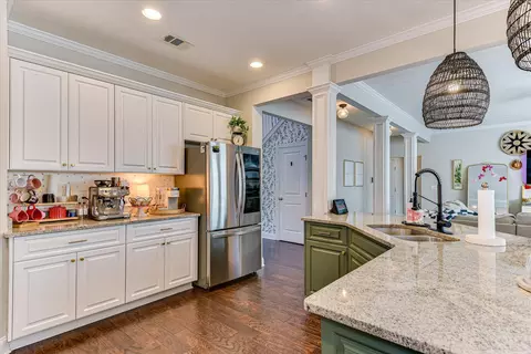 Kitchen - 1037 Ardrey Cir, Evans, GA 30809 photo 4 of 6