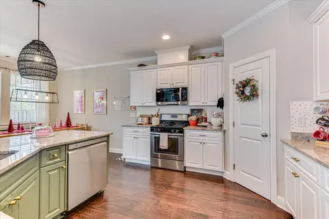 Kitchen - 1037 Ardrey Cir, Evans, GA 30809 photo 6 of 6
