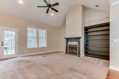Living - 919 Pennington Way, Evans, GA 30809 photo 1 of 4