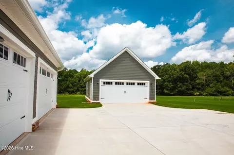Exterior - 3540 Mistletoe Rd, Appling, GA 30802 photo 4 of 9