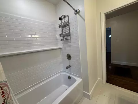 Bath - 1904 Robin Rd, North Augusta, SC 29841 photo 6 of 6