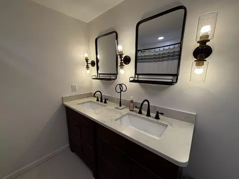 Bath - 1904 Robin Rd, North Augusta, SC 29841 photo 1 of 6