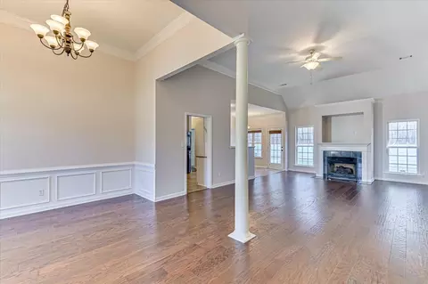 Living - 915 River Bound Ct, Evans, GA 30809 photo 1 of 7