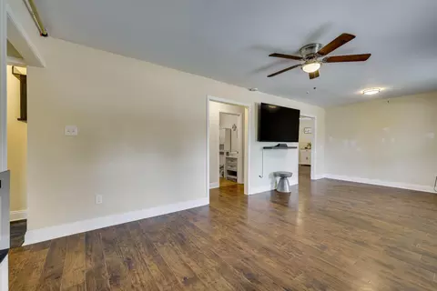 Living - 3060 Collier Rd, Augusta, GA 30906 photo 4 of 8