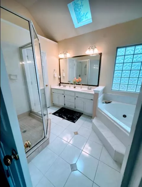 Bath - 304 Yuma Trl, Augusta, GA 30907 photo 3 of 3
